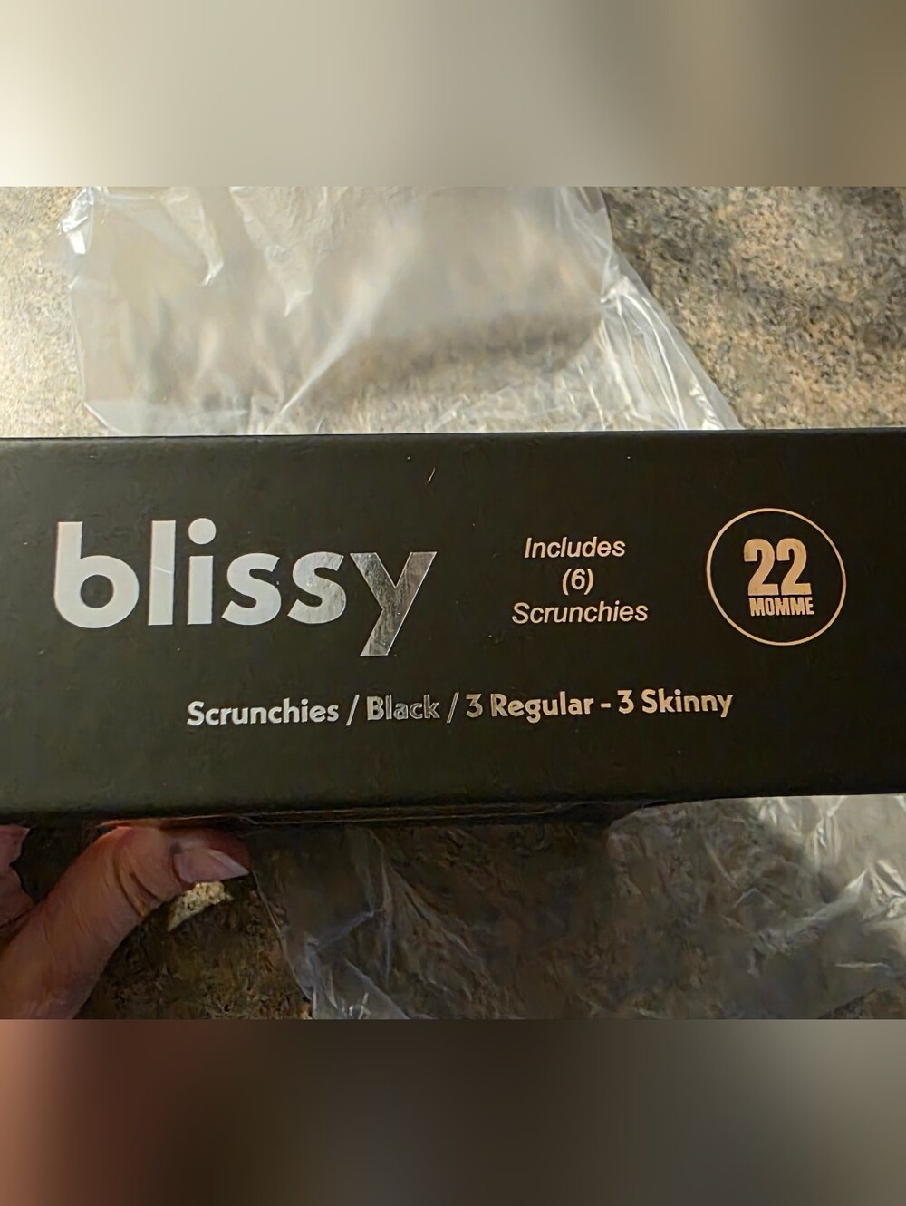 Bliss Black Mulberry Silk Scrunchies Set - Picture 5 of 6